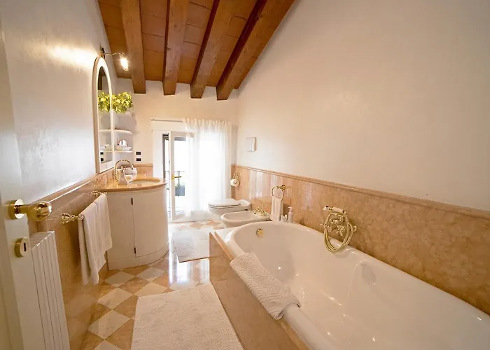 Mini Deluxe Isola Di Mezzo Apartman *