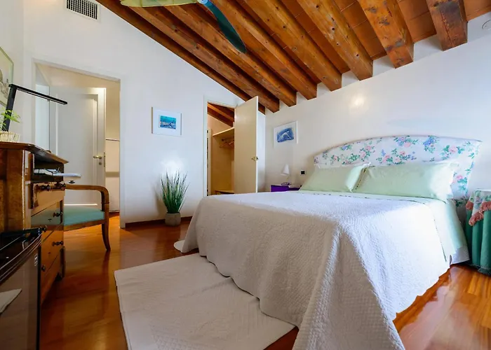 Mini Deluxe Isola Di Mezzo Apartman Treviso